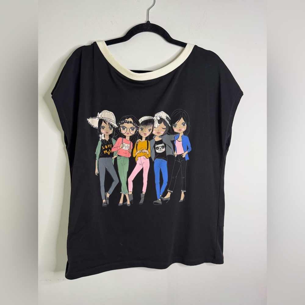 Sabra Woman T-Shirt. Size: L